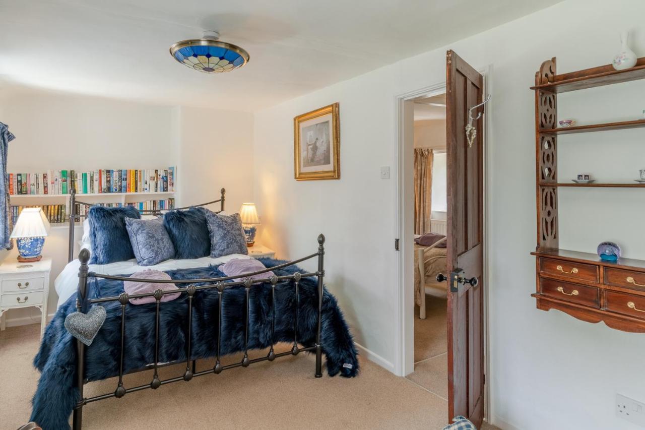 Forsythia Cottage بورتون أُنذ ووتر المظهر الخارجي الصورة